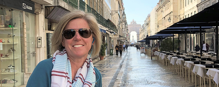 APWU Family Member Takes Trip of a Lifetime  with Union Plus Vacation Tours